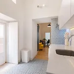 The Nest Of Carriao Street * Lisboa