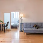 The Nest Of Carriao Street